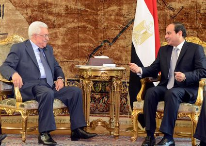 الرئيس محمود عباس يصل مصر في زيارة رسمية تستمر يومين