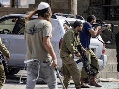 إرهاب المستوطنين: 20 سيناتورا أميركيا يطالبون بإحاطة حول العنف بالضفة
