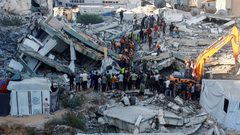 خاص/ انهيار مبنى في غزة يفاقم مخاطر الأبنية المتضررة وأزمة الإيواء في القطاع