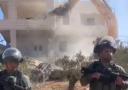 الاحتلال يهدم منزلا في خلة الحمص ببلدة يطا جنوب الخليل