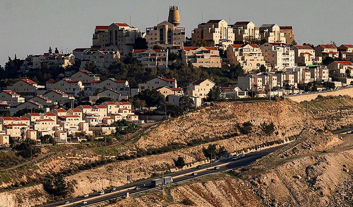 أبو ردينة يحذر من طرح 3401 وحدة استيطانية في E1
