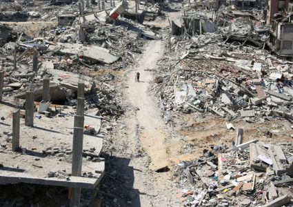 "هآرتس": تراجع القدرات العسكرية لحماس وغموض يحيط بحكم غزة وإعادة إعمارها