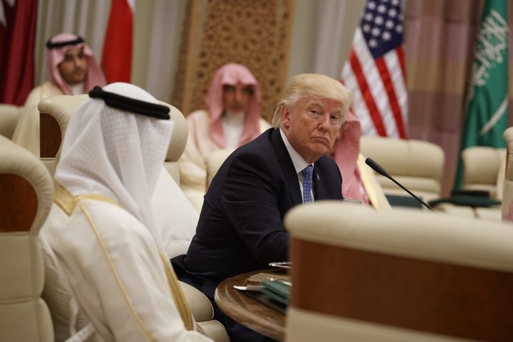 ترامب يعتزم لقاء قادة الخليج لبحث مسار الحرب مع إيران