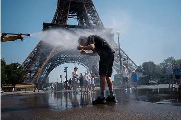 فرنسا تسجل 817 وفاة زائدة عن المعدل الطبيعي مرتبطة بموجات الحر