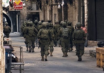 الاحتلال يعتقل ٤ مواطنين من مدينة نابلس