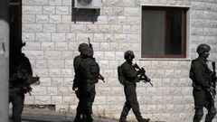 قوات الاحتلال تقتحم منازل وتحتجز شقيقين في دير بلوط غرب سلفيت