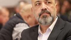نقطة ضوء أخرى ؟  كيف يعطونك فتح ،،، وهي لك أصلًا؟