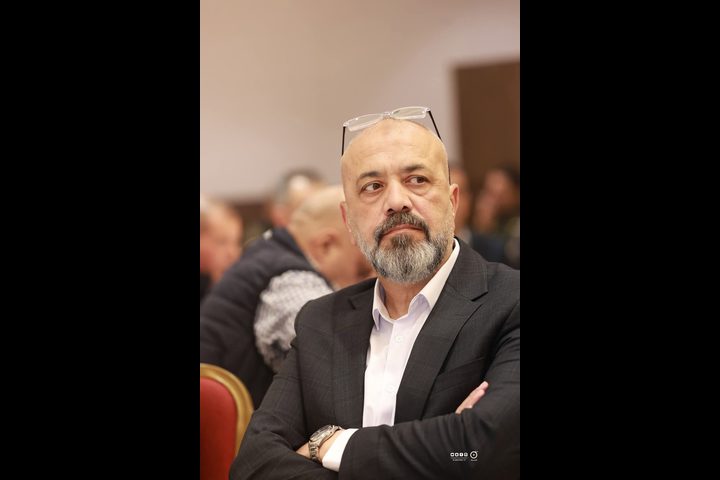 نقطة ضوء أخرى ؟  كيف يعطونك فتح ،،، وهي لك أصلًا؟