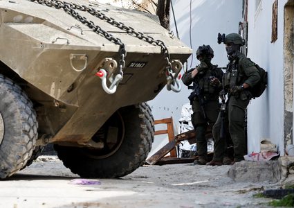 الاحتلال يقتحم المغير ويعتقل 28 مواطنا على الأقل