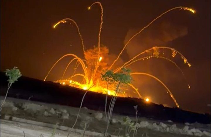 انفجارات عنيفة تهز مستودعات أسلحة للجيش السوري جنوب حلب