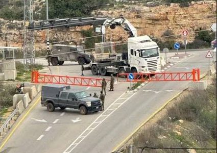 قوات الاحتلال تضع بوابات حديدية عند مداخل قرى وبلدات في محافظة جنين