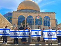 القوى تدين الاعتداءات على الأماكن المقدسة الإسلامية والمسيحية