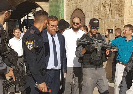 المتطرف يهودا غليك يقود اقتحام المستوطنين للمسجد الأقصى