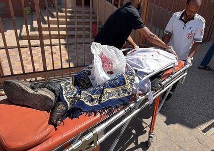 شهيد وإصابات إثر غارة للاحتلال على مركبة في خان يونس