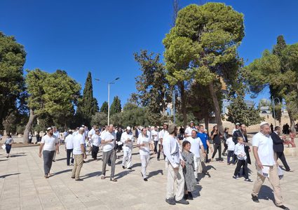 مستوطنون يقتحمون المسجد الأقصى المبارك