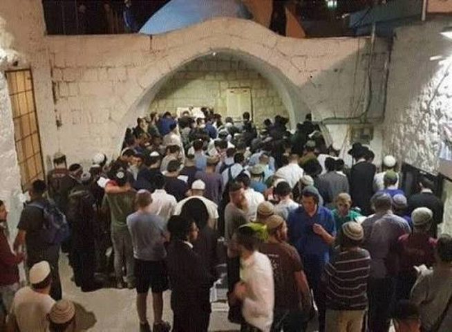 عشرات المستوطنين يقتحمون كفل حارس غرب سلفيت