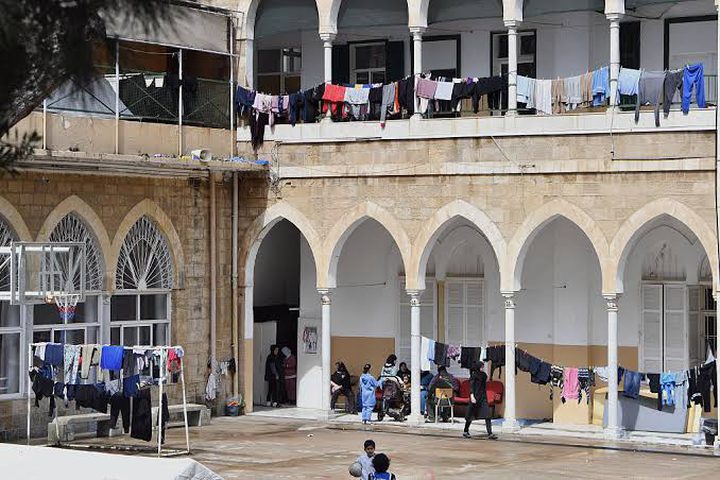لبنان: أكثر من 70 مؤسسة تعليمية ما زالت مراكز إيواء