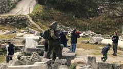 مستوطنون يعتدون بالضرب على مسن ويسكبون ماءً مغليًا عليه في سبسطية