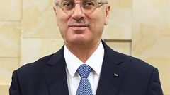 الحملة على د.رامي الحمد لله، هل لها علاقة برفضه تأجيل الإنتخابات