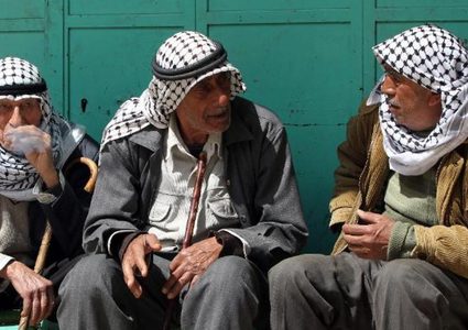 الإحصاء: كبار السن يشكلون 6.2% من سكان فلسطين و76% منهم يعانون من أمراض مزمنة
