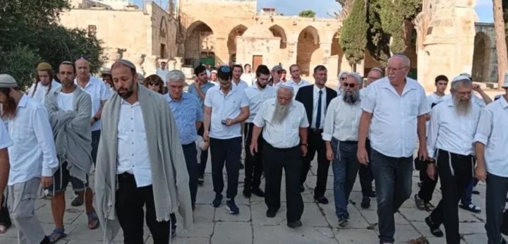 محافظة القدس: 11,409 مستوطنين اقتحموا الأقصى خلال موسم الأعياد العبرية