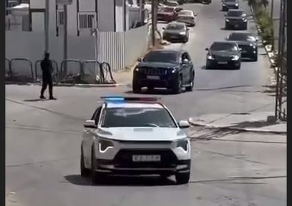 انتقادات لموكب رئيس الوزراء وسط تساؤلات حول عدد المركبات وأزمة الوقود