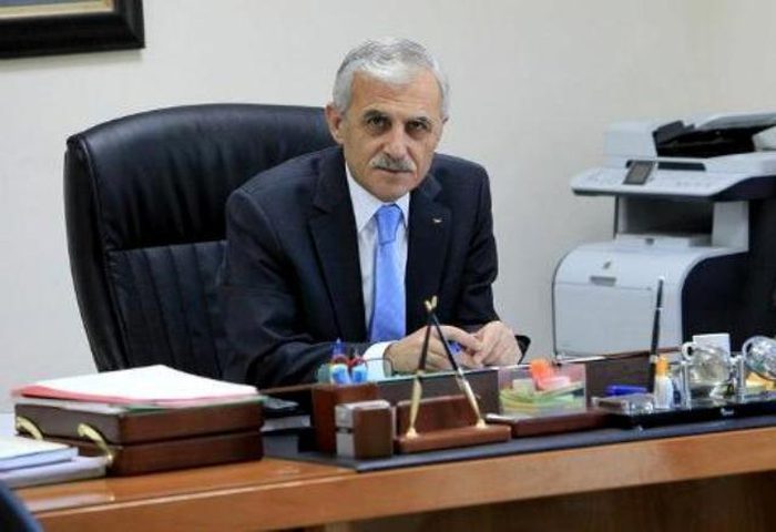 الحوار الفلسطيني: استمرار الهيمنة أم خطة للإنقاذ الوطني؟