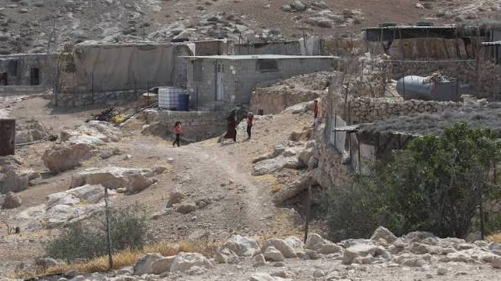 الاحتلال يستولي على شاحنة لمواطن في مسافر يطا بحجة وجودها في منطقة إطلاق نار