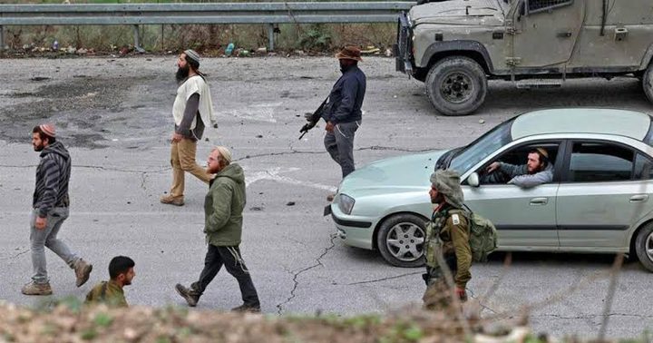 مستوطنون يهاجمون مسكنا في يطاجنوب الخليل