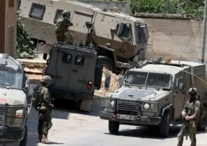 إصابة سيدة برضوض إثر اعتداء الاحتلال عليها في بيت أمر بالخليل