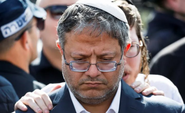 حاخام بارز في حركة "شاس" يهاجم بن غفير: لا يجوز منحه السلطة