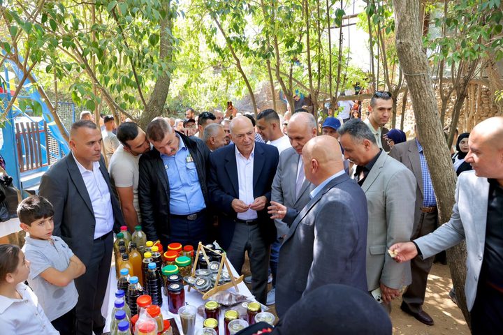 افتتاح سوق بيت أمر التراثي لتعزيز الصناعات التقليدية وحماية الموروث الفلسطيني