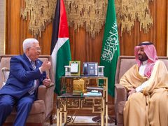 فلسطين تدين الهجمات على السعودية وتؤكد تضامنها الكامل مع المملكة