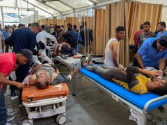 إصابات برصاص الاحتلال غرب خان يونس وقصف منزل شمال غربي غزة