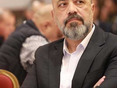 في العاشرة : هل يستطيع طفلنا أن يقرأ ويفهم؟