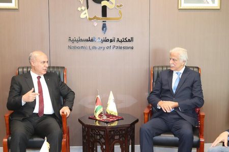 الثقافة والمكتبة الوطنية تبحثان تعزيز التعاون في الأرشفة والوثائق
