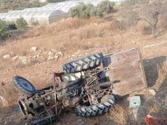مصرع سيدة إثر انقلاب جرار زراعي في قرية كفر جمال شمال مدينة قلقيلية