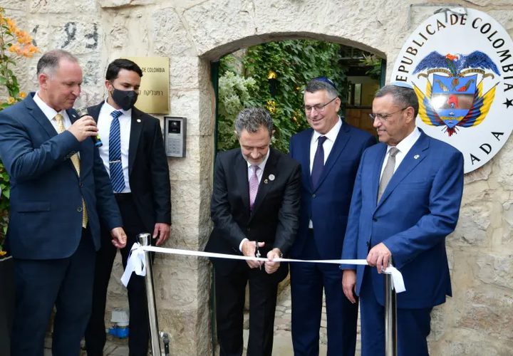 محلل سياسي: نقل السفارات إلى القدس يخدم مخططات الاحتلال ويضرب الحقوق الفلسطينية