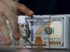 الدولار يقفز بعد بيانات التضخم الأميركية واتساع رهانات رفع الفائدة