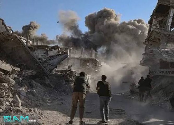 شهيد ومصابون بقصف مسيرة للاحتلال مواصي رفح