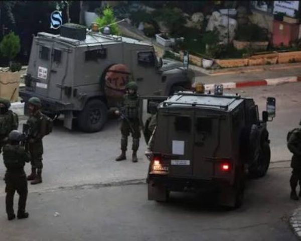 الاحتلال يعتقل شابا على حاجز عسكري غرب بيت لحم ويقتحم حوسان