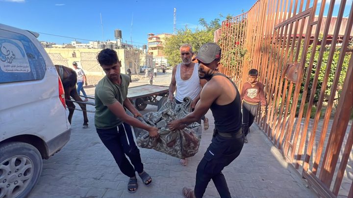 ثلاثة شهداء وعدة إصابات في خروقات إسرائيل لوقف إطلاق النار بغزة