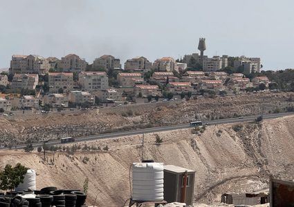 بريطانيا تحذّر من المشاركة في بناء مستوطنات بمنطقة E1 شرقي القدس