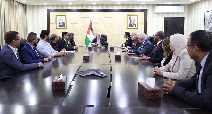 رئيس الوزراء يبحث مع البنك الدولي وشركات تكنولوجية فلسطينية تعزيز الاستثمار