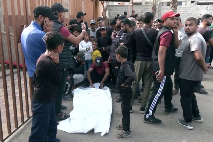 شهيد ومصابون في قصف على مدينة خانيونس