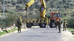 الاحتلال يغلق مداخل عدة بلدات وقرى في محافظة سلفيت