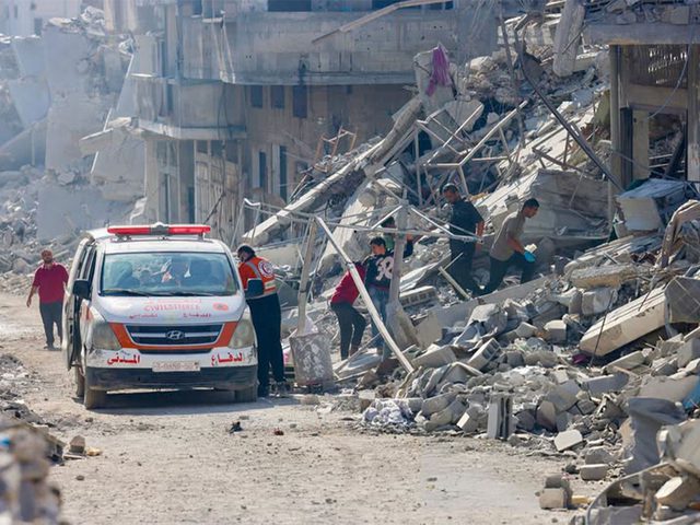 شهيد ومصابون بعضهم بحالة خطرة في قصف الاحتلال مناطق متفرقة في قطاع غزة